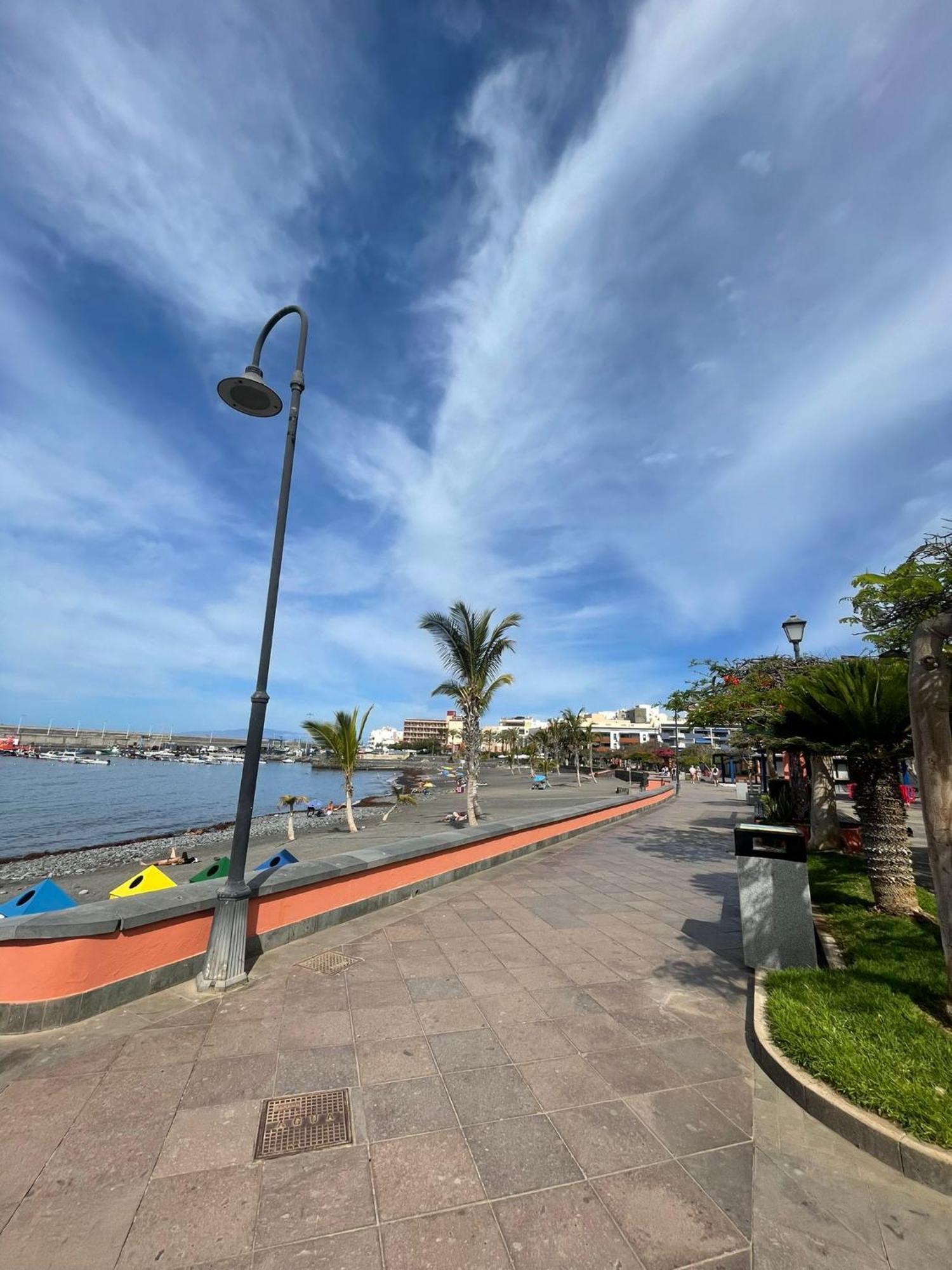 Seaside Paradise - 2 Bedroom Apartment With Ocean Views & Air Conditioning In Playa San Juan Εξωτερικό φωτογραφία